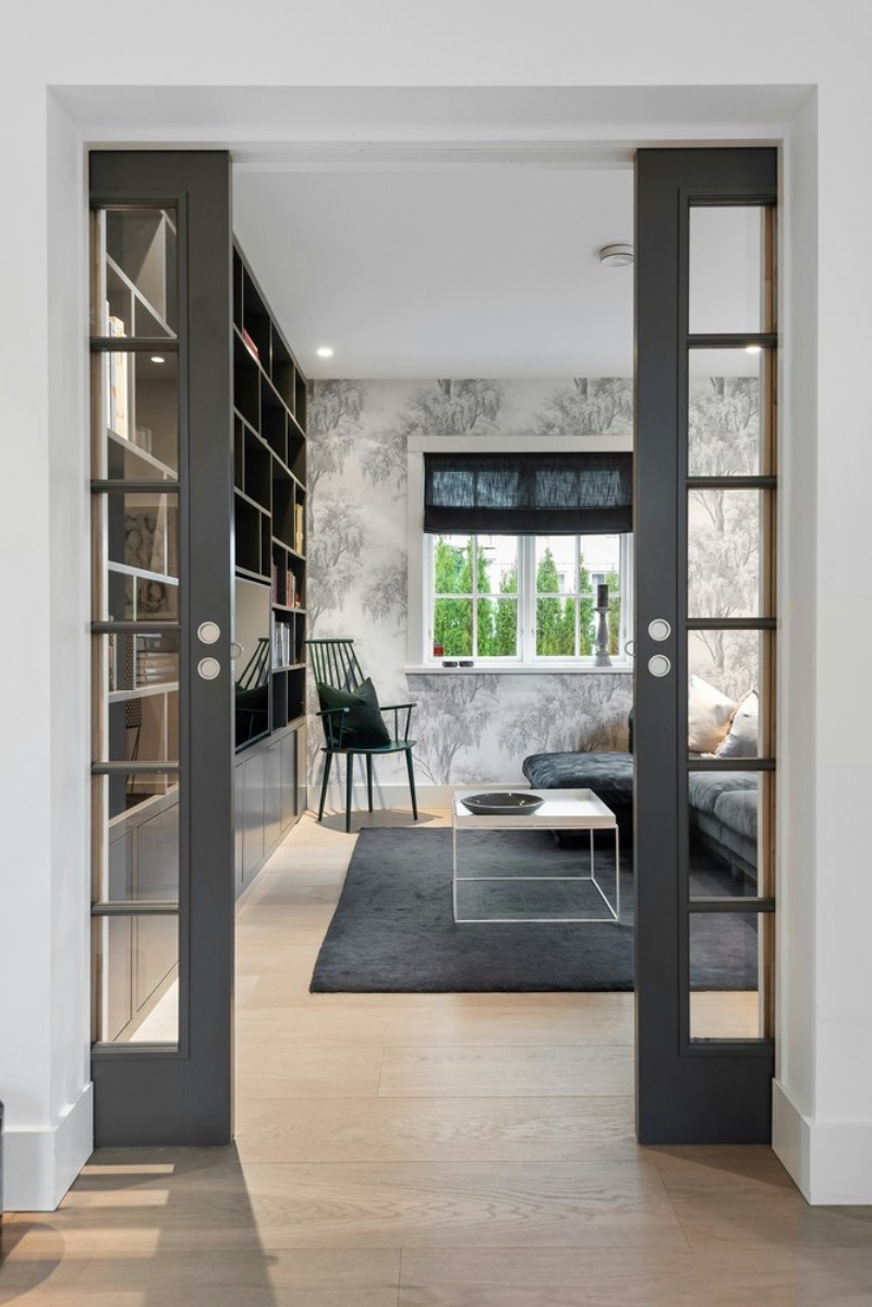 Picture of Cornelius Dark Red - 1050301-03